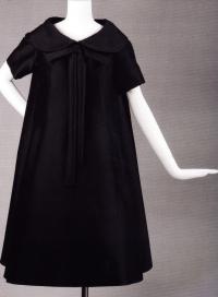 Платье-трапеция из мохера (Ив Сен-Лоран для дома Dior, весна-лето 1958)