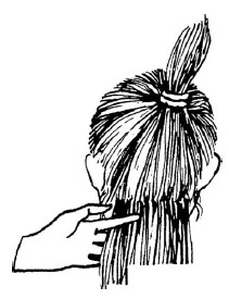 Как стричь пряди, чтобы в результате получилась одна общая линия среза для всех волос?