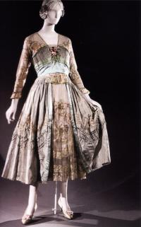 Чайное платье из шелковой тафты 1915г.