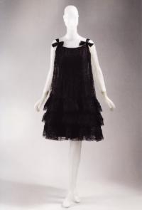 Наивно-обаятельное платье от кутюрье Баленсиага