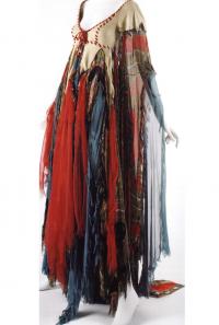 Платье в стиле хиппи с рисунком пейсли (дизайнер Дж. ди Сант-Анджело)
