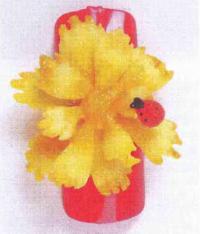 Желтый акрилатовый цветок